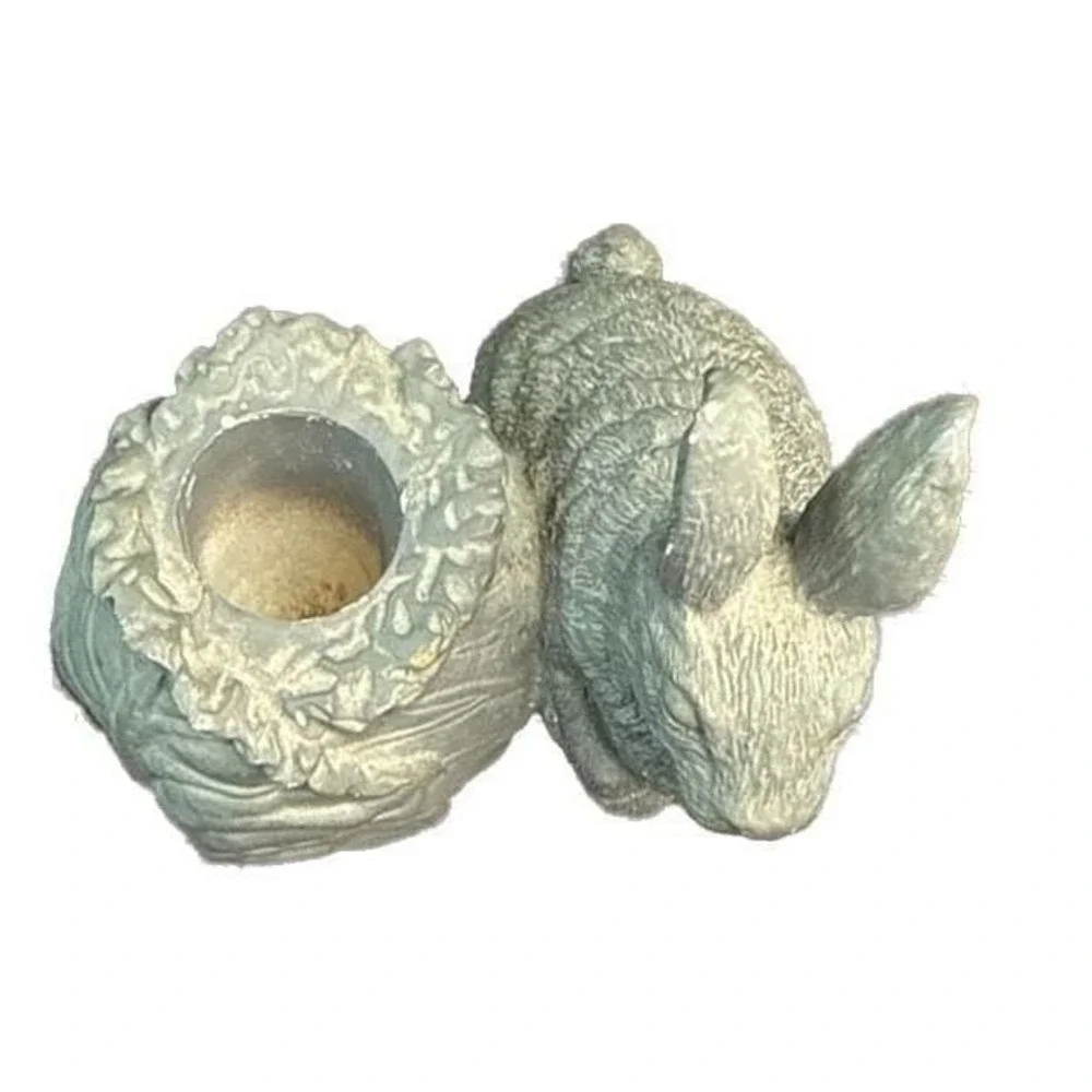 The Unbranded Brand vintage bronzed